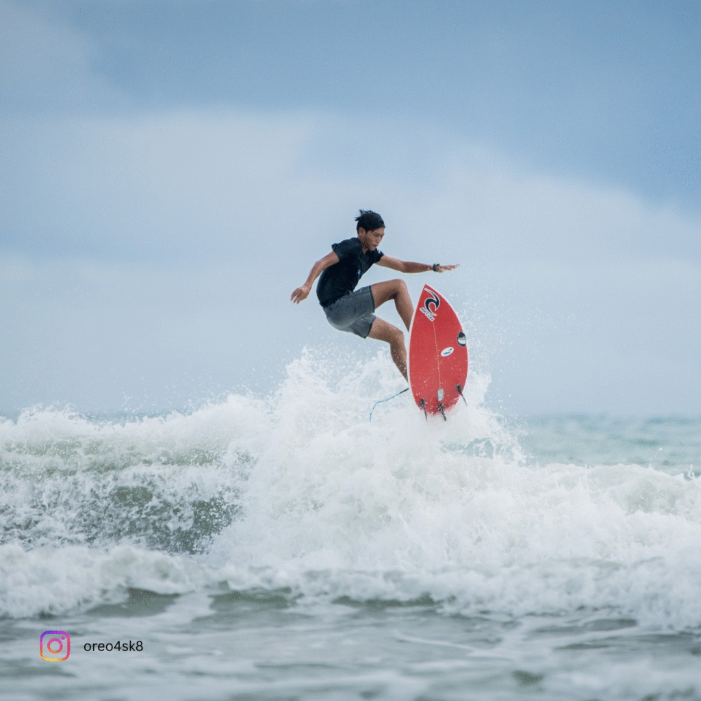 Surfting at Phang nga, Thailand