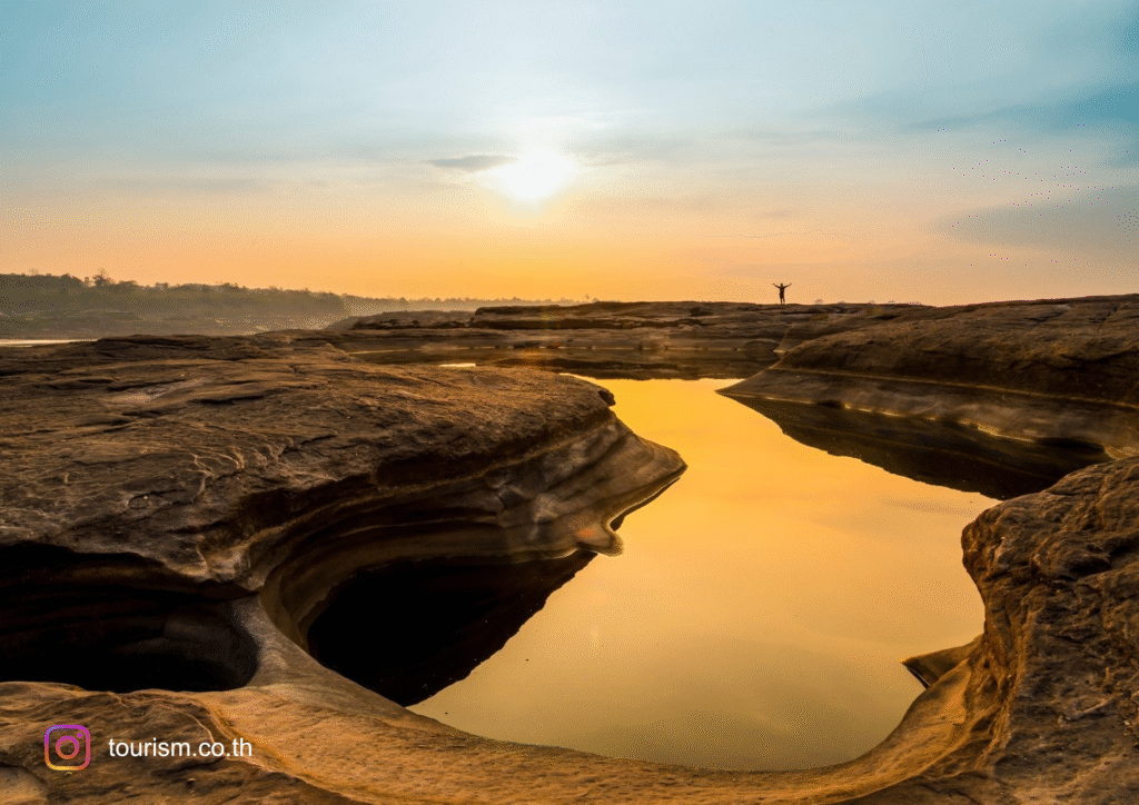 Sam Phan Bok, Thailand